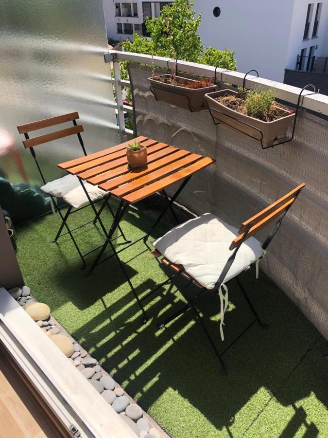 Beautiful Apartment Disneyland Сен-Тибо-де-Вин Екстериор снимка