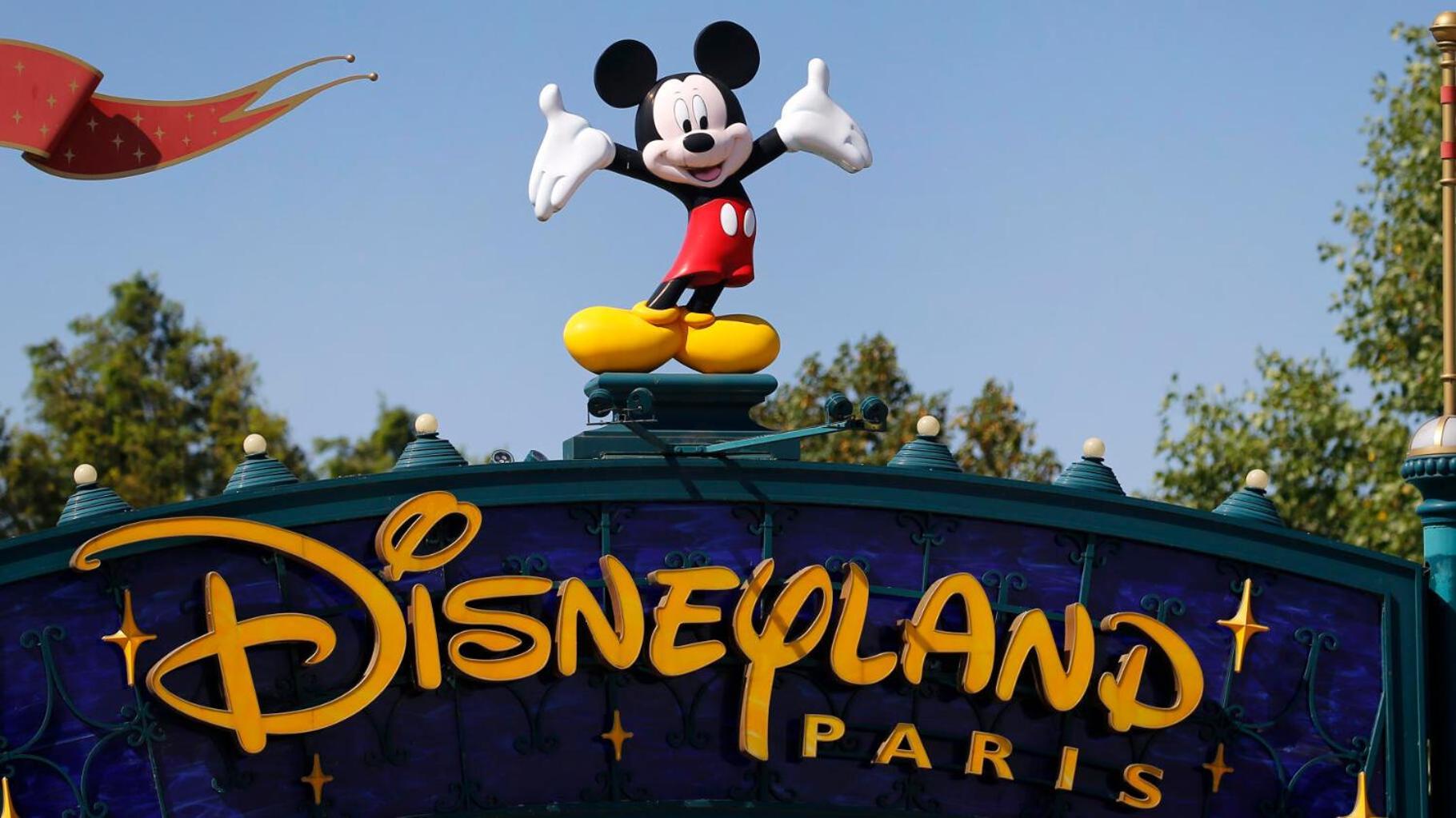 Beautiful Apartment Disneyland Сен-Тибо-де-Вин Екстериор снимка